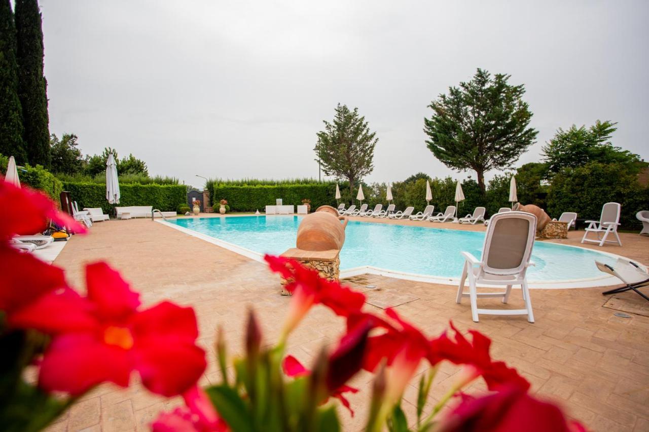 Hotel Villa Verde Rivotorto Bagian luar foto