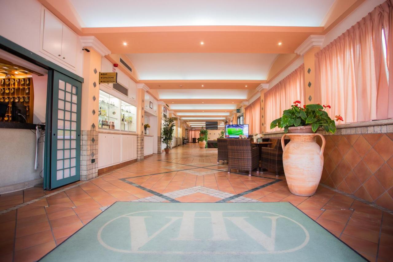 Hotel Villa Verde Rivotorto Bagian luar foto