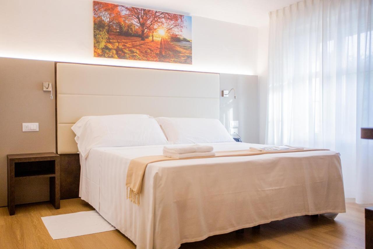 Hotel Villa Verde Rivotorto Bagian luar foto